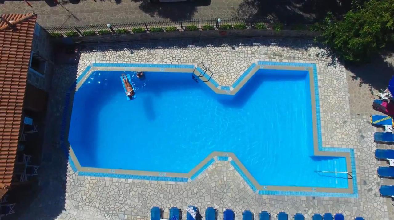 Blue Sky Hotel - Petra - Lesvos - Greece Exterior foto